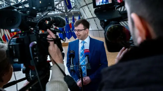 یانوش بوکا در نشست شورای امور عمومی، که جلسه وزرای امور اروپایی در شورای اروپا، نهادی از اتحادیه اروپا، در بروکسل، بلژیک، در تاریخ ۲۸ ژانویه ۲۰۲۵ است. وزرا در این جلسه درباره اولویتهای ریاست لهستان و گفتوگوی سالانه درباره حاکمیت قانون بحث و تبادل نظر میکنند.