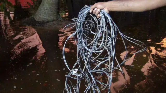 බිල නොගෙවා විදුලිය විසන්ධි කළ මිලියන භාගයකට වැඩි පිරිසට ඔබත් එකතු වෙයි ද?