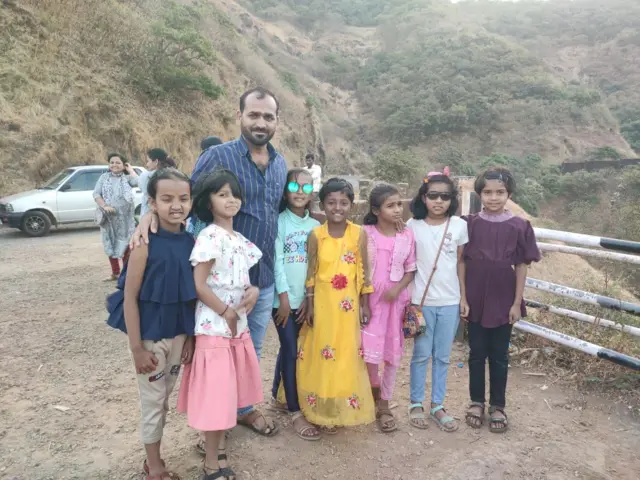 शाळकरी मुलं