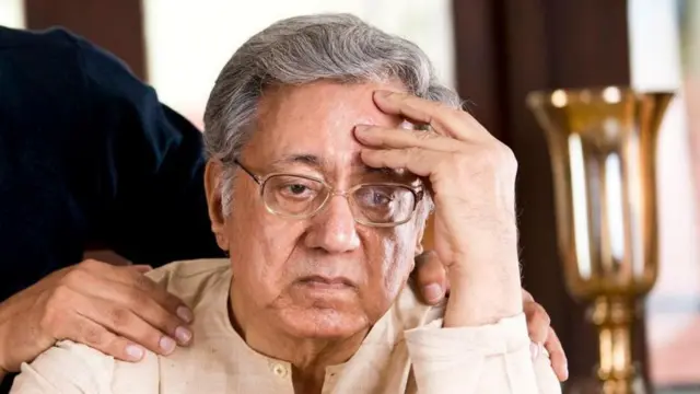 वृद्ध व्यक्ती