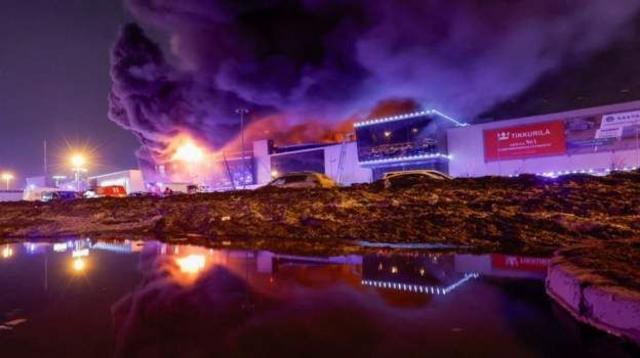 Incêndio em shopping na Rússia