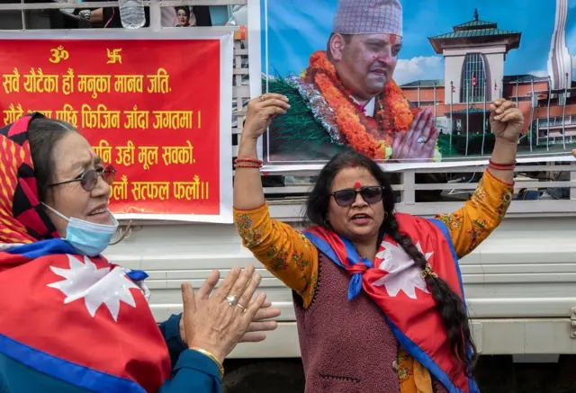 नेपालमा हालैका दिनमा राजसंस्था पुनर्स्थापनाको माग गर्दै प्रदर्शनहरू भइरहेका छन्