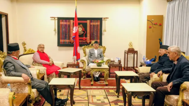 शीतल निवासमा पुष्पकमल दाहाल, प्रधानमन्त्री सुशीला कार्की, राष्ट्रपति रामचन्द्र पौडेल, केपी ओली र शेरबहादुर देउवा