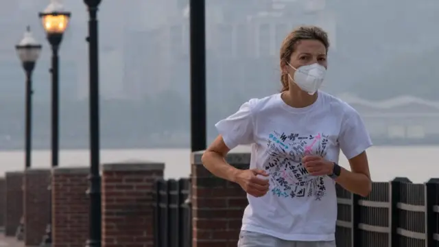 বিপদজনক এই ধোঁয়াটে অবস্থা পুরো সপ্তাহ ধরে চলতে পারে।