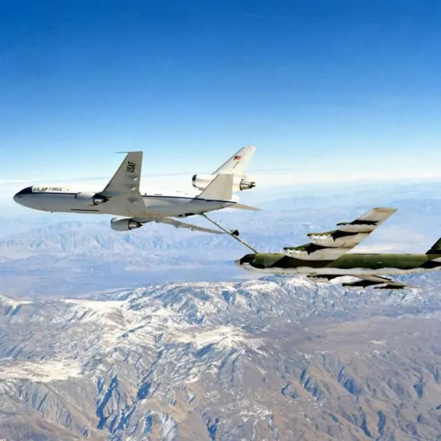 అమెరికా KC-135 ఇరాక్‌ రీఫ్యూయెలింగ్ ట్యాంకర్ విమానాలు