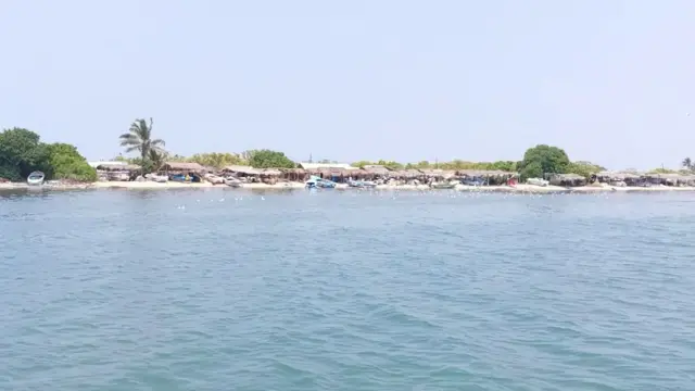 දහවල් 12 පමණ වනවිට ‘මාරක් බෝට්ටුව’ දුපතට සේන්දු වූ