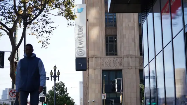 a placa do Twitter na sede da empresapedro neves pokerSão Francisco, na Califórnia