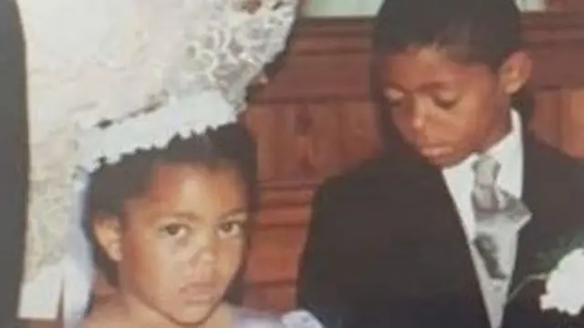 Leerooy obboleettii isaa Naataalii waliin suuraan ka'an, yeroo kanatti daa'ima naamusa gaari qabu ture jedhu maatiin