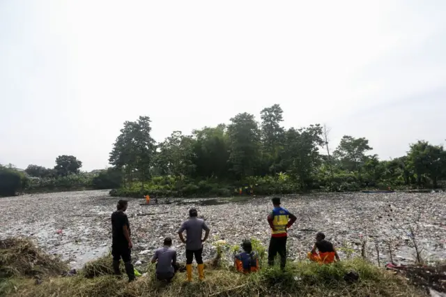 Perubahan bentuk sungai dinilai turut memperparah dampak bencana saat hujan deras turun.