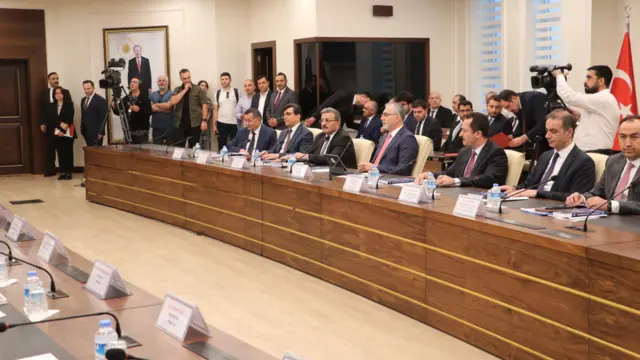 Kamu Toplu Sözleşmesi görüşmelerinin ilk gününden bir kare 