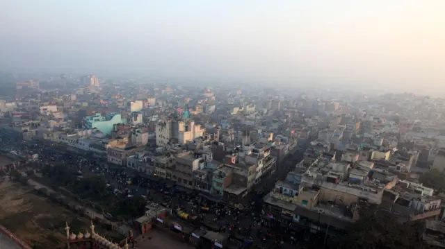 டெல்லி பழைய கார்களுக்கு தடை, தமிழ்நாட்டில் அதிகரிக்கும் கார் விற்பனை 