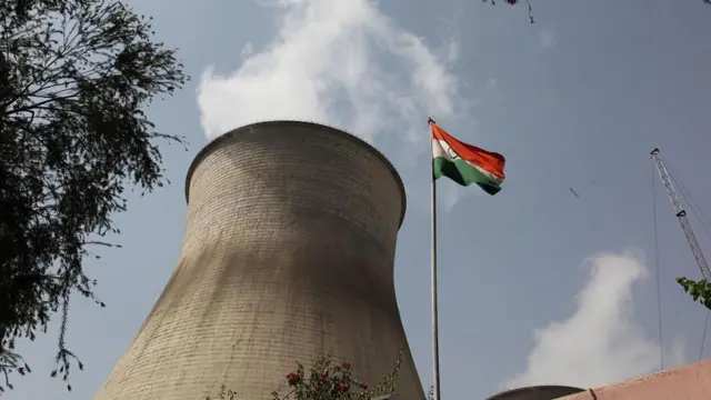 SHANTI વિધેયકની જોગવાઈઓ, શાંતિ ખરડોનો કોંગ્રેસ દ્વારા વિરોધ કેમ, ભારતમાં નાગરિક અણુઊર્જા, 100 ગીગાવોટ 2047, અણુ દુર્ઘટનાની જવાબદારી અને વળતર, અમેરિકા સાથે વેપાર સંધિ, બીબીસી ગુજરાતી આંતરરાષ્ટ્રીય સમાચાર ઇન્ટરનેશનલ ન્યૂઝ