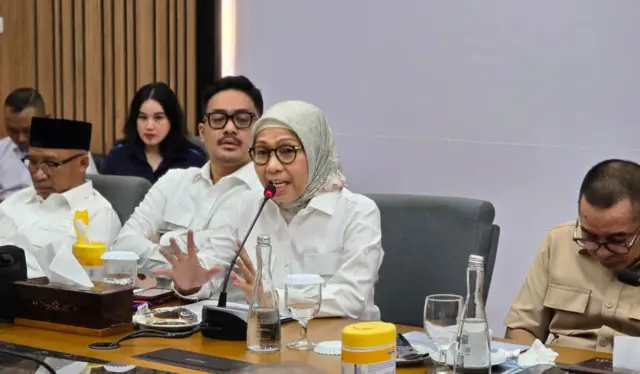 Anggota Komisi V DPR-RI, Yasti Soepredjo Makoagow pernah menyampaikan suara keluhan ASN dan mantan ASN di sela rapat kerja dengan Menteri PU Dody.
