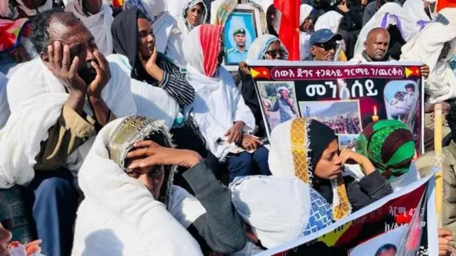 Namoota gaddarra jiran 