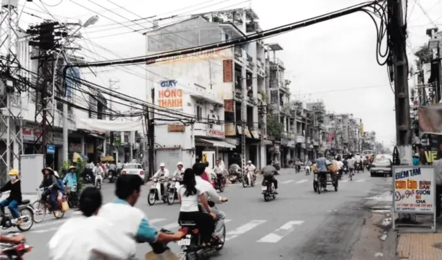 Banh Van Tran road