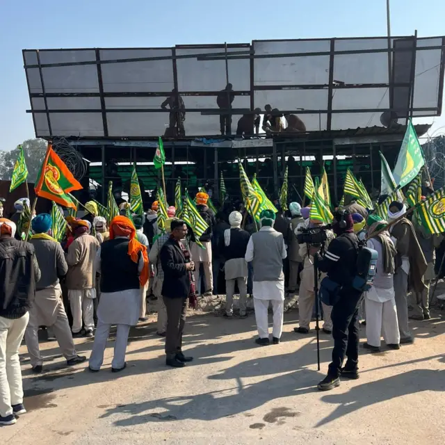 శంభు సరిహద్దులో రైతులు 