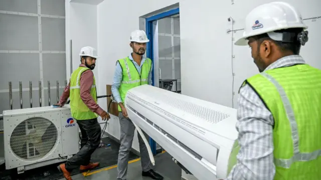 ஏசி, ஏசி பயன்பாடு, குளிர்சாதனம், ஏசி கட்டுப்பாடுகள், வெப்பநிலை