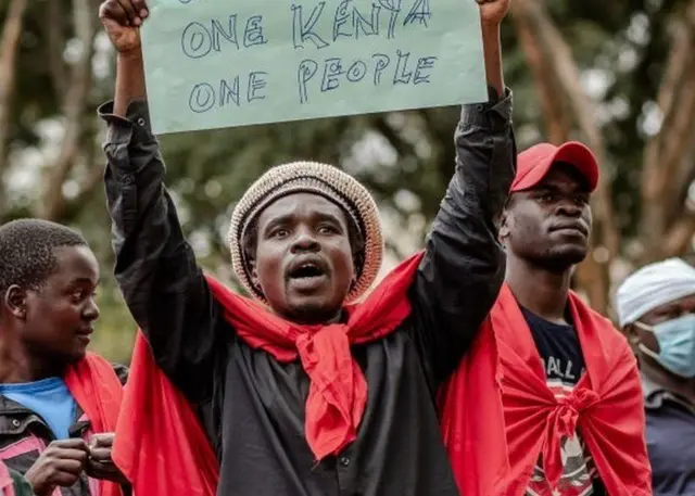Activistes kenyans dans la rue