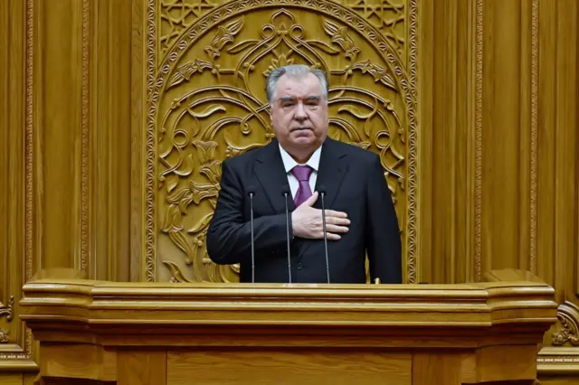 Эмомали Раҳмон