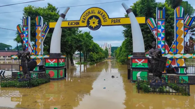 ဇွန် ၂ ရက်၊ ကချင်ပြည်နယ်၊ မြစ်ကြီးနား မနောကွင်း ရေတက်နေတဲ့ အခြေအနေ