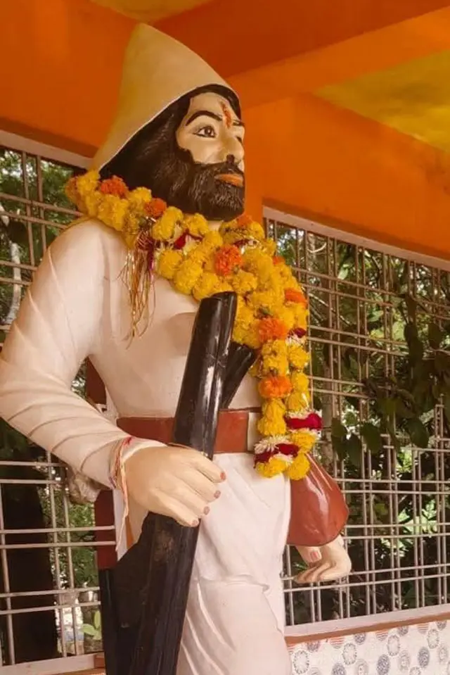 तंट्या मामाचा पुतळा