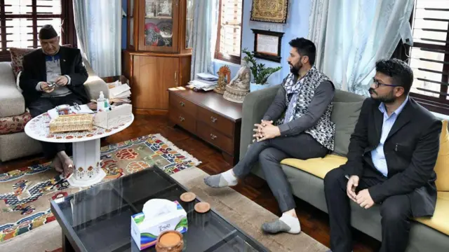 ओलीले राष्ट्रिय स्वतन्त्र पार्टीका नेतासँग पनि छलफल गरेका छन्