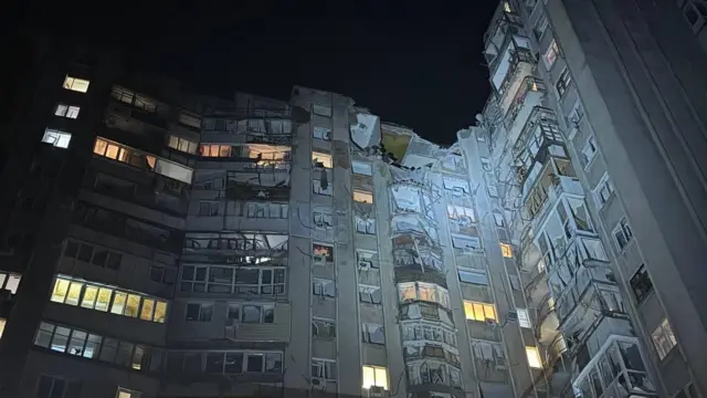 Дрон влучив у житловий будинок в Одесі 