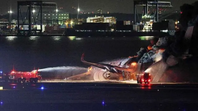 ஜப்பானில் விமானங்கள் மோதல்