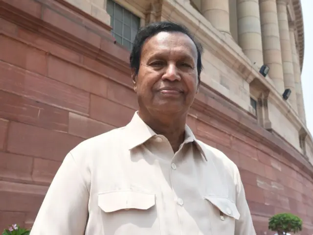 இந்தி, நிதிஷ்குமார், டி.ஆர்.பாலு.