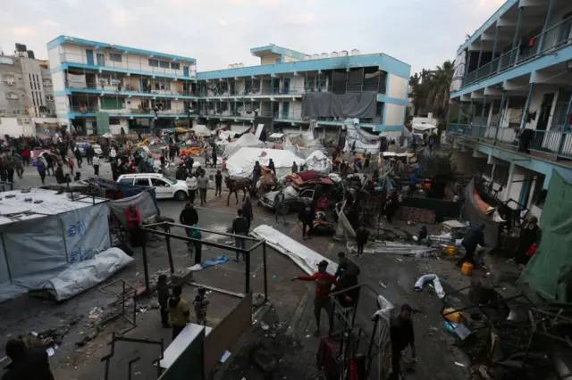 IDP တွေ ခုံလှုံရာ အယ်လ်မာဂါဇီကျောင်း လေကြောင်းတိုက်ခိုက်ခံခဲ့ရ 