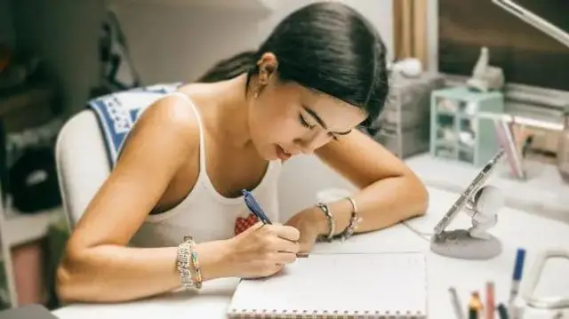 Wataalamu wanaeleza kuwa mwandiko ni mojawapo ya stadi za hali ya juu zinazoendelezwa na binadamu.