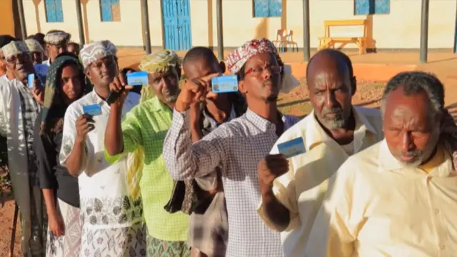 ২০২৩ সালের মে মাসে চলমান স্থানীয় নির্বাচনে ভোট দিতে পারছে সোমালি জনগণ 