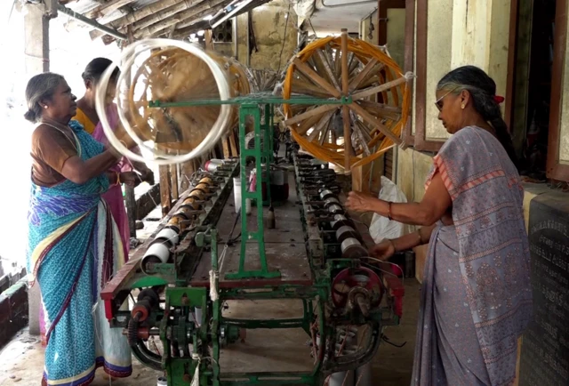 நெசவாளர்கள்