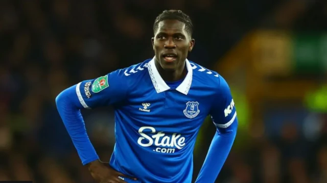  Amadou Onana