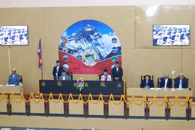 कोशी प्रदेशसभामा सम्बोधन गर्दै प्रधानमन्त्री केपी शर्मा ओली