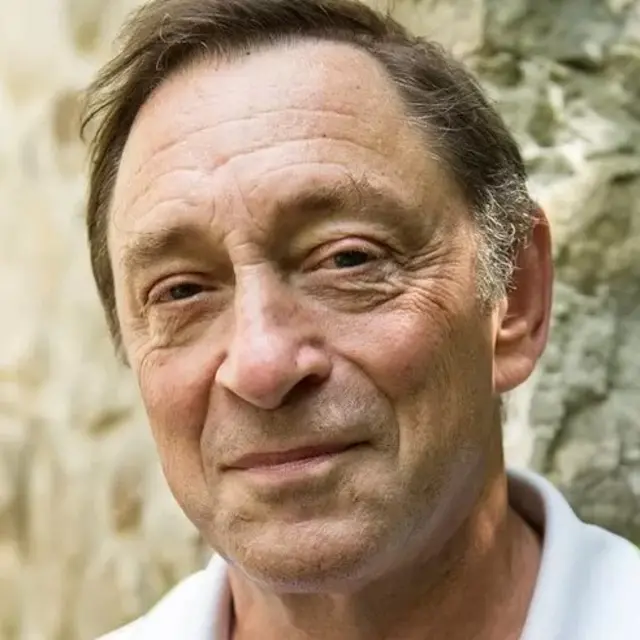 Guy Standing promeut le revenu de base universel.