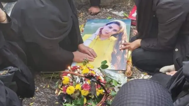 مزار آیدا رستمی