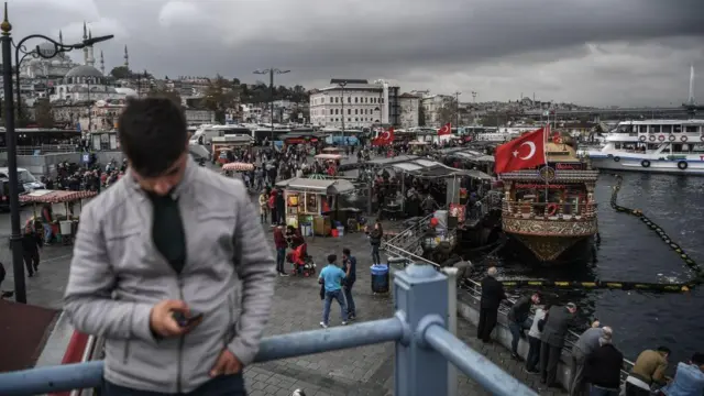 کاربر موبایل در ترکیه