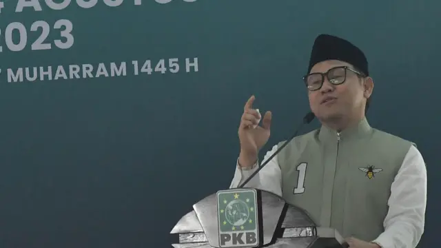 Ketua Umum Partai Kebangkitan Bangsa (PKB) Muhaimin Iskandar memberi sambutan saat peringatan Haul ke-14 Gus Dur di DPP PKB, Jakarta, Jumat (4/5/2023). 
