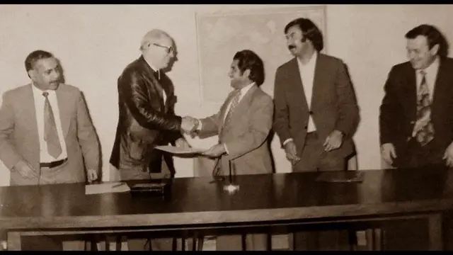 اوایل ۱۳۵۹، امضای قرارداد میان هیئتهای افغان فلم و «سوف اکسپورت فلم» شوروی