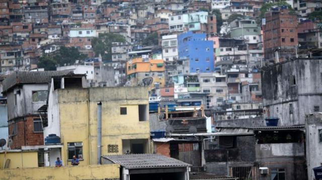 A Rocinha é controlada pelo Comando Vermelho