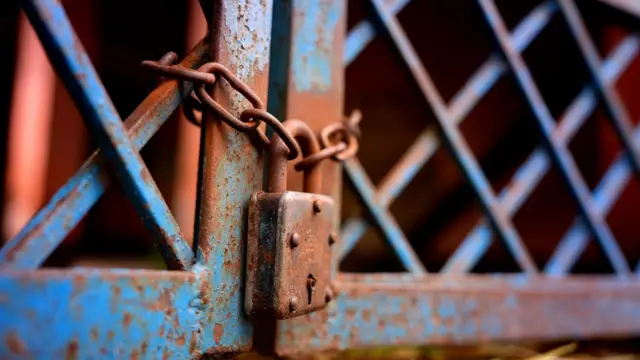 स्कूल मर्जर का फैसला 