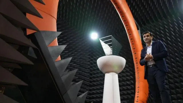 இங்கிலாந்து, உளவு அமைப்புகள், வரலாறு, உளவாளிகள், அரசியல்