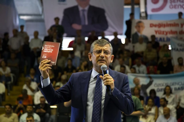 Özgür Özel