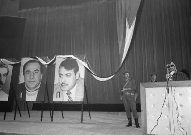 سخنرانی یاسر عرفات در مراسم بزرگداشت سه رهبر کشته شده ساف