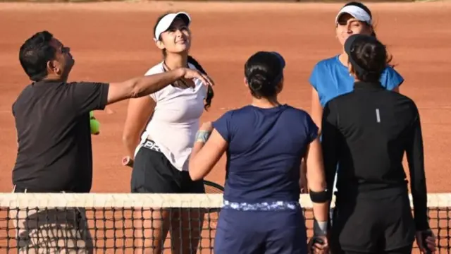 ராதிகா யாதவ், டென்னிஸ் வீராங்கனை, கொலை, முக்கிய செய்திகள், தலைப்புச் செய்திகள் 