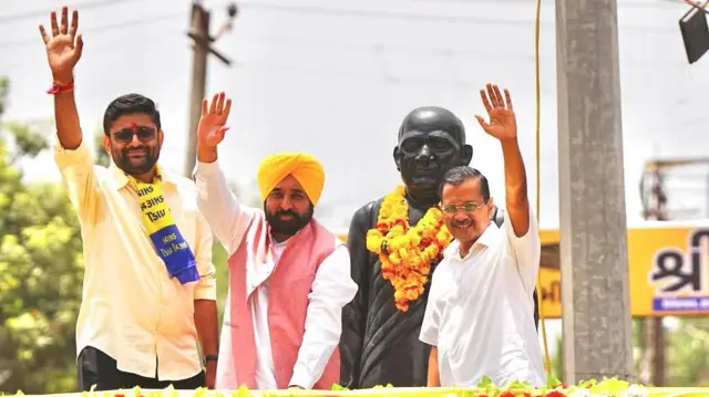 બીબીસી ગુજરાતી ગુજરાત પેટાચૂંટણી વીસાવદર કડી વિધાનસભા ગોપાલ ઇટાલિયા ભાજપ કૉંગ્રેસ આપ
ગુજરાત પેટાચૂંટણી, કડી, વીસાવદર, ગોપાલ ઇટાલિયા, રાજેન્દ્ર ચાવડા, રમેશ ચાવડા, ભૂપત ભાયાણી, ભાજપ, કૉંગ્રેસ, આપ, ગુજરાત, બીબીસી ગુજરાતી ન્યૂઝ , ન્યૂઝ અપડેટ