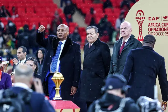 Le président de la CAF, Patrice Motsepe, et le président de la FIFA, Gianni Infantino, lors de la finale de la Coupe d'Afrique des Nations opposant le Sénégal au Maroc au stade Prince Moulay Abdellah, le 18 janvier 2026 à Rabat, au Maroc.