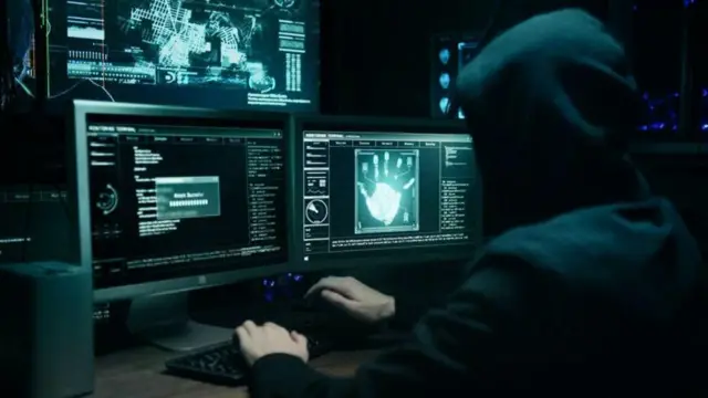 মোবাইল ও সামাজিক মাধ্যমে নজরদারির মতো প্রযুক্তি কিনেছে বাংলাদেশের সরকার 