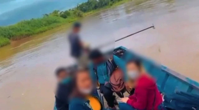 மியான்மர் 'சைபர்-அடிமை' முகாம்கள் - "என் ஆடைகளை கழற்றி துன்புறுத்தினர்"